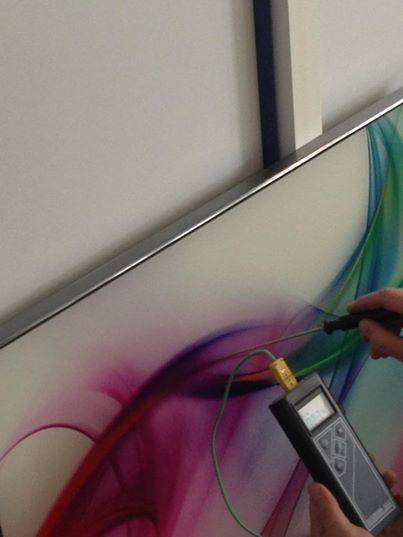 Infrarotheizung Glas-weiß mit 1,5m Kabel und Alurahmen